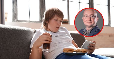 Co czwarty nastolatek pije codziennie. Lekarz: nie ma bezpiecznej ilości