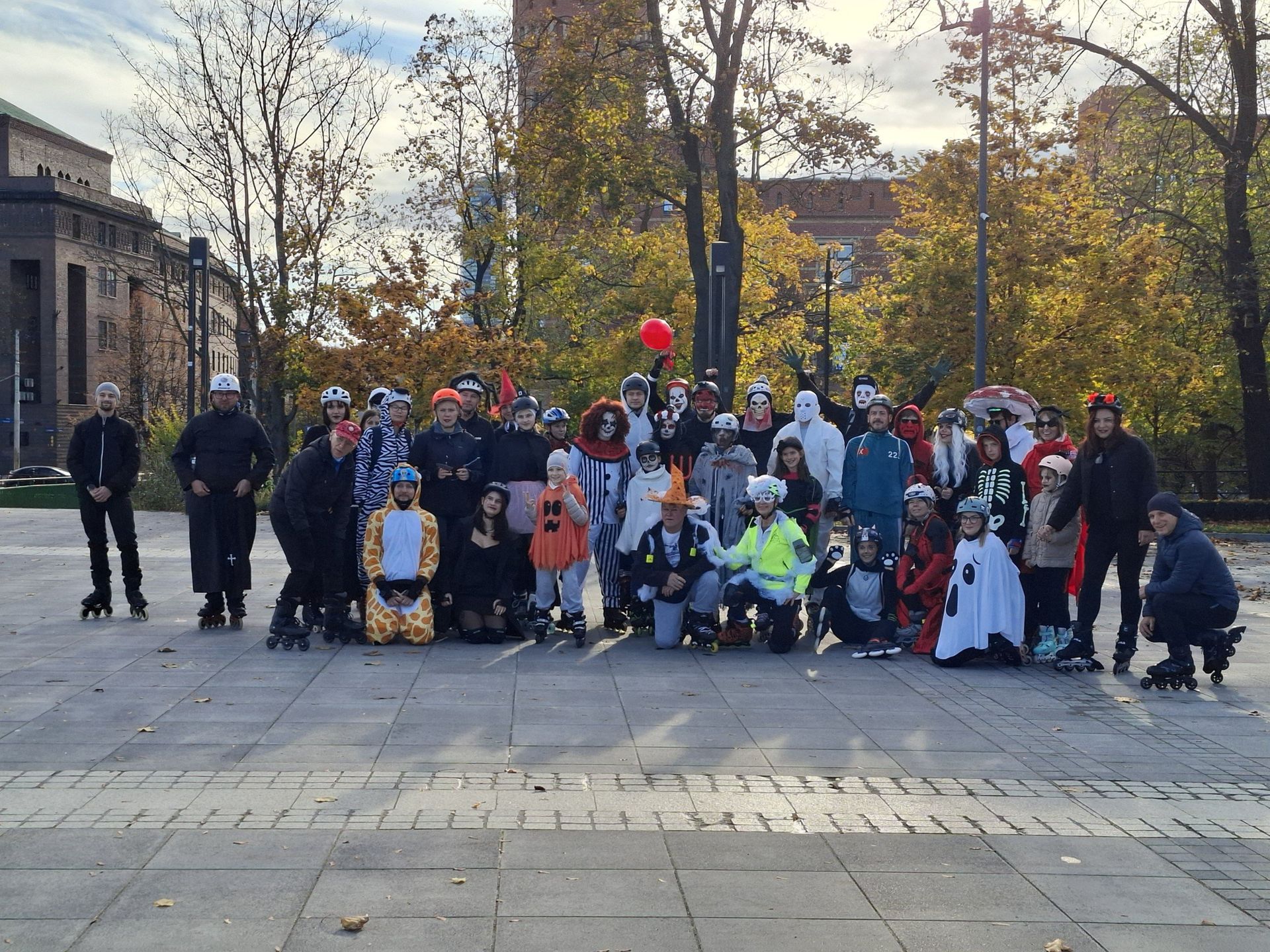 Halloweenowy przejazd na rolkach z Urban Dingoes