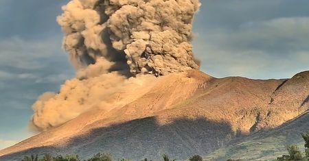 Działo się w nocy. Erupcja wulkanu na Filipinach