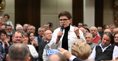 "Cwaniactwo i pogarda". Beata Szydło reaguje na słowa posłanki Lewicy