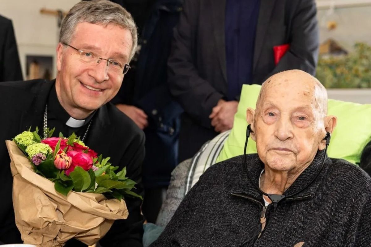 Najstarszy ksiądz świata urodził się pod Gdańskiem. Otrzymał list od papieża Leona XIV