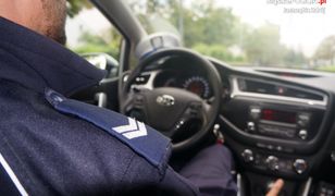 Jastrzębie-Zdrój. Chcieli pomóc kierowcy przy awarii pojazdu. A tu niespodziewane odkrycie