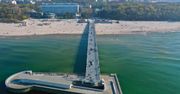 Kołobrzeg. Turysta zasnął na materacu. Gdy się obudził, mocno się zdziwił
