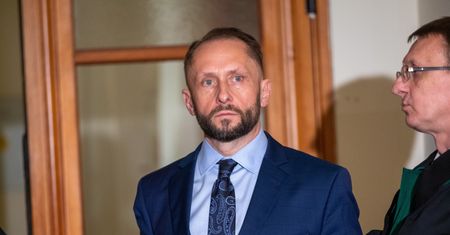 Koronawirus w Polsce. Durczok łamie zakaz i chwali się tym na Twitterze. "Łapcie nas matoły"