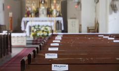 Kąty. 160 zamiast 30 wiernych w kościele. Proboszcz składa odwołanie. Reakcja kurii