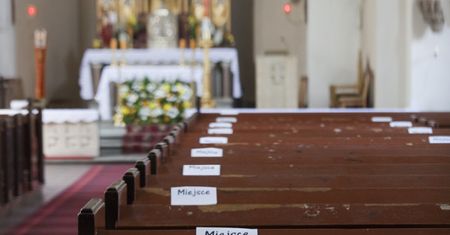 Kąty. 160 zamiast 30 wiernych w kościele. Proboszcz składa odwołanie. Reakcja kurii