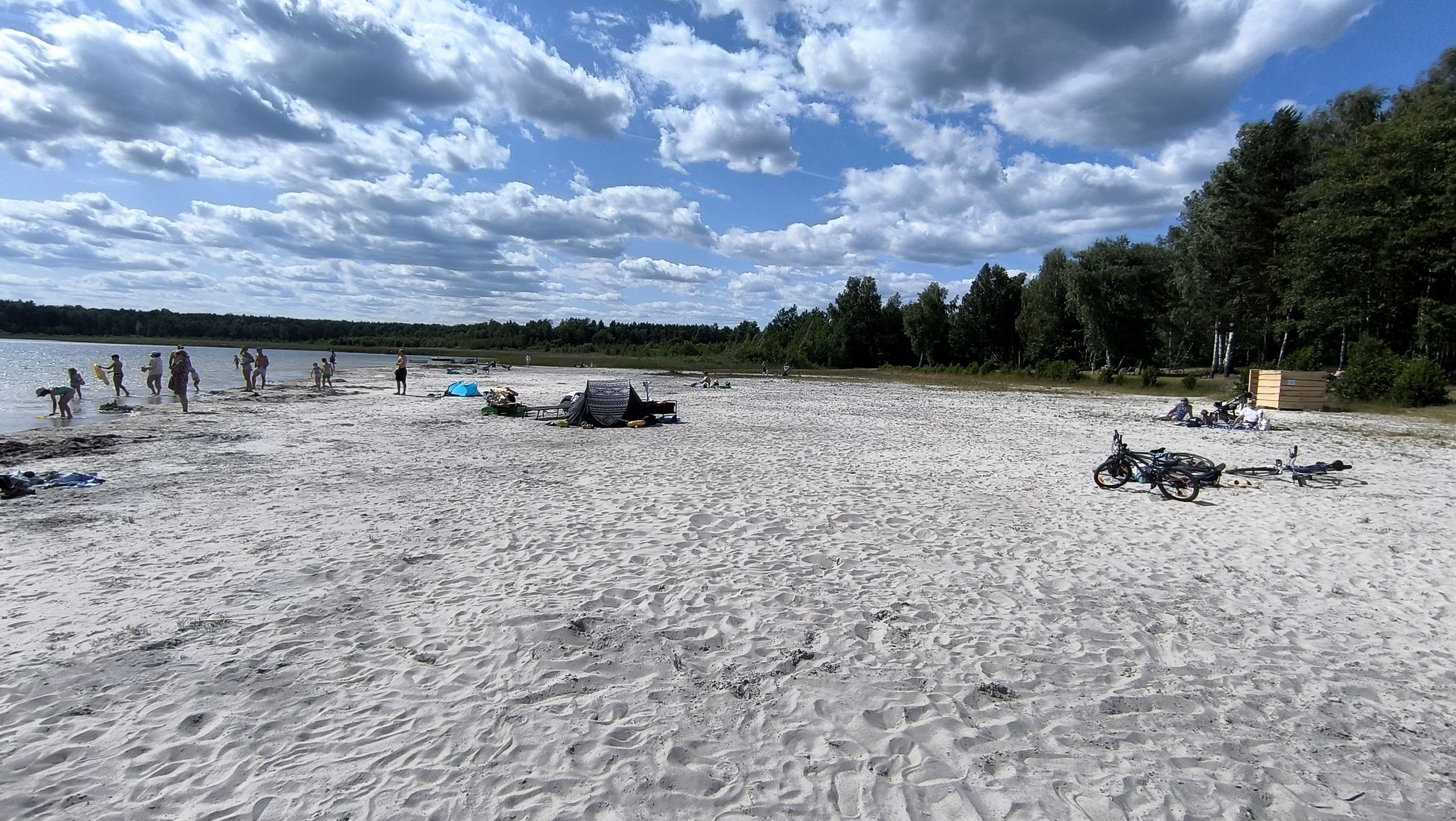 Plaża nad jeziorem Piaseczno