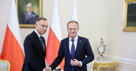 Polacy reagują na spór Duda-Tusk. Sondaż pokazuje jednoznacznie
