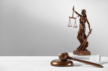 Białystok: Prawomocny wyrok 12 lat więzienia dla gwałciciela