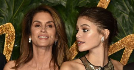 Córka Cindy Crawford nago. Tak Kaia Gerber świętuje 19. urodziny