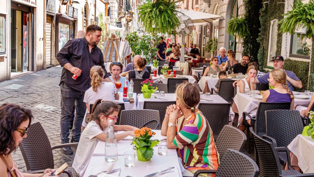 Włoskie restauracje przyciągają tłumy turystów 