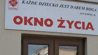 Noworodek znaleziony w Oknie Życia w Kielcach nadal w ciężkim stanie. Rzeczniczka szpitala: "Bez zmian od poniedziałku"