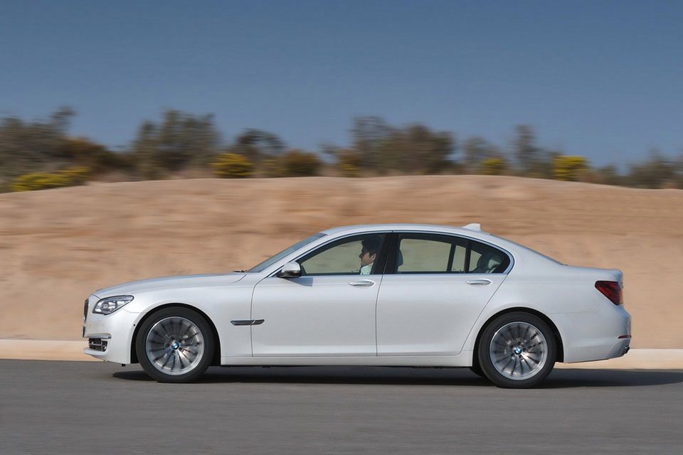 BMW serii 7 na rok 2013 - megagaleria niemieckiego okrętu flagowego 160
