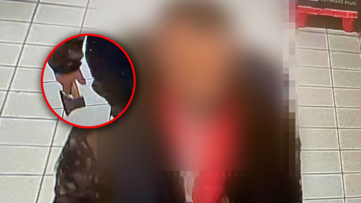 Mężczyzna groził siekierą ochroniarzowi.