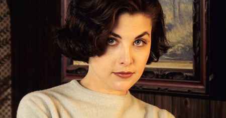 Jako piękna Audrey z "Miasteczka Twin Peaks" przykuwała do ekranu. Tylko spójrzcie, jak wygląda dziś [ZDJĘCIA]