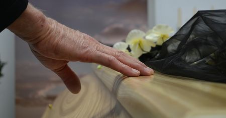 Branża pogrzebowa zapowiada podwyżki. Zasiłek pogrzebowy wciąż za niski