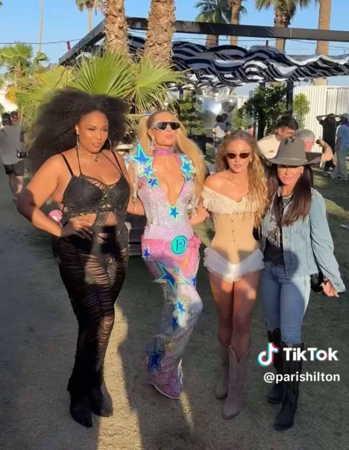 Paris Hilton imprezuje z Lizzo i Sydney Sweeney