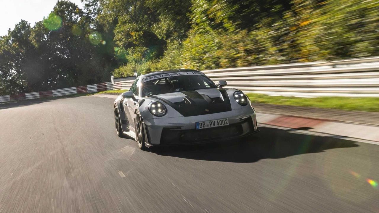 Porsche 911 GT3 RS pokonało Nürburgring w rekordowym czasie