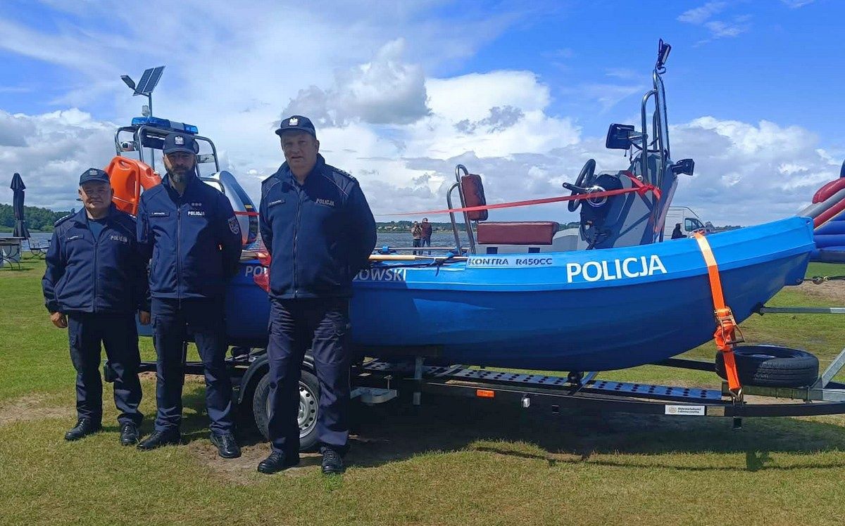 Policjanci z Radziejowa mają nową łódź