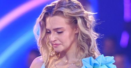 Karolina Pisarek skarży się na internautów zarzucających jej "przykre rzeczy": "Brak mi słów, by wyrazić, jak bardzo jestem ROZCZAROWANA"