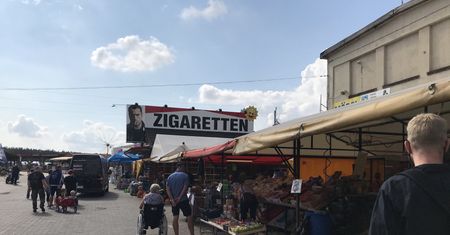 Niemcy alarmują: na bazarze w Słubicach niebezpieczne produkty są wyciągnięcie ręki
