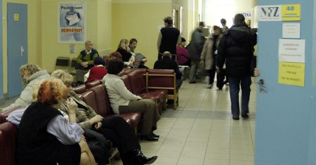 Szczyt fali grypy w Polsce. GIS uspokaja pacjentów