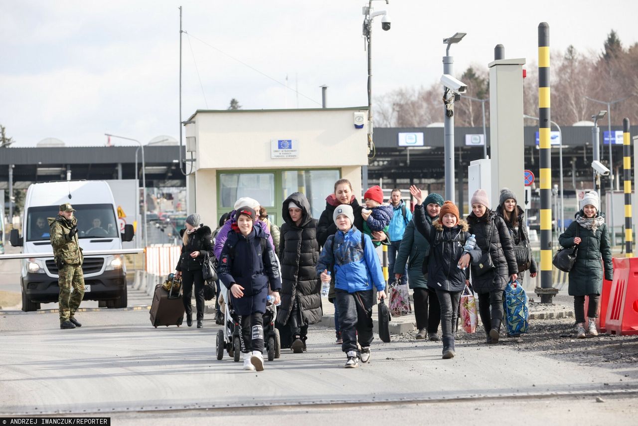 Niemieckie media: Polska i Węgry nie porzuciły twardej polityki migracyjnej