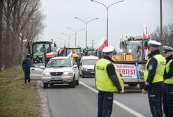 "Gigantyczne korki". Kierowcy tracą cierpliwość do rolników