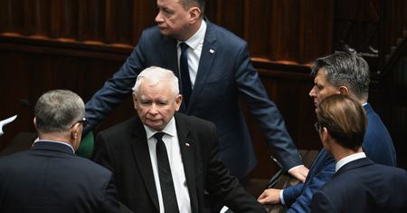 "To są wszystko bajki". Kaczyński oburzył się na pytania dziennikarki