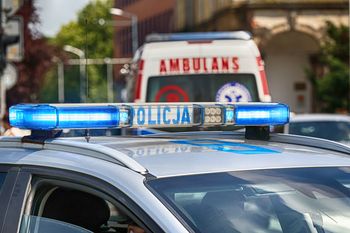 Groźny wypadek w Katowicach. Skuter zderzył się z ciężarówką
