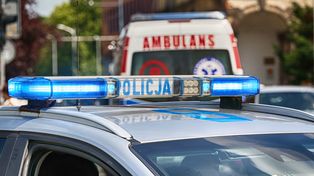 Groźny wypadek w Katowicach. Skuter zderzył się z ciężarówką
