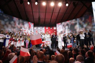 Oczekiwanie na wyniki PKW. Sytuacja bez precedensu. Wyniki late poll nadal nie dają pewności