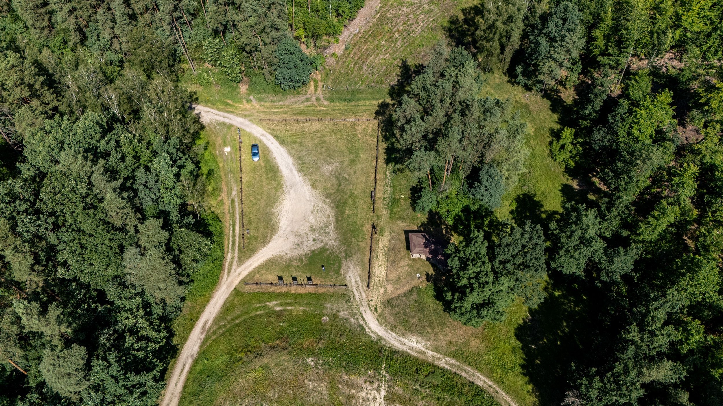 Parking nad Jeziorem Kopcze w Kaczorach