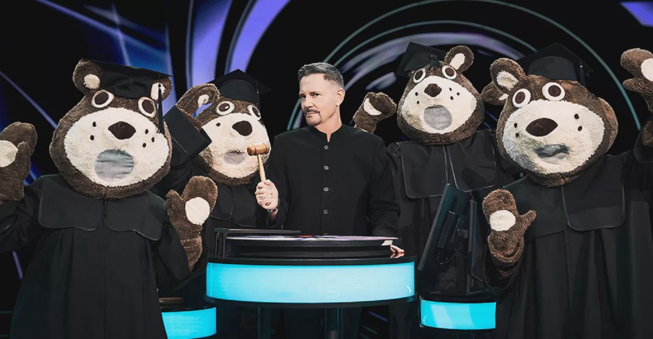 Plush reklamuje się w "Awanturze o kasę". Ibisz w roli prowadzącego