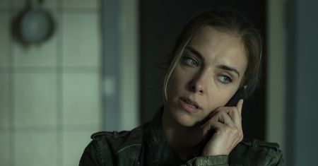 Magdalena Koleśnik: byłam sfrustrowana graniem upiększaczy. Rola w "Kruku" to totalny krok naprzód