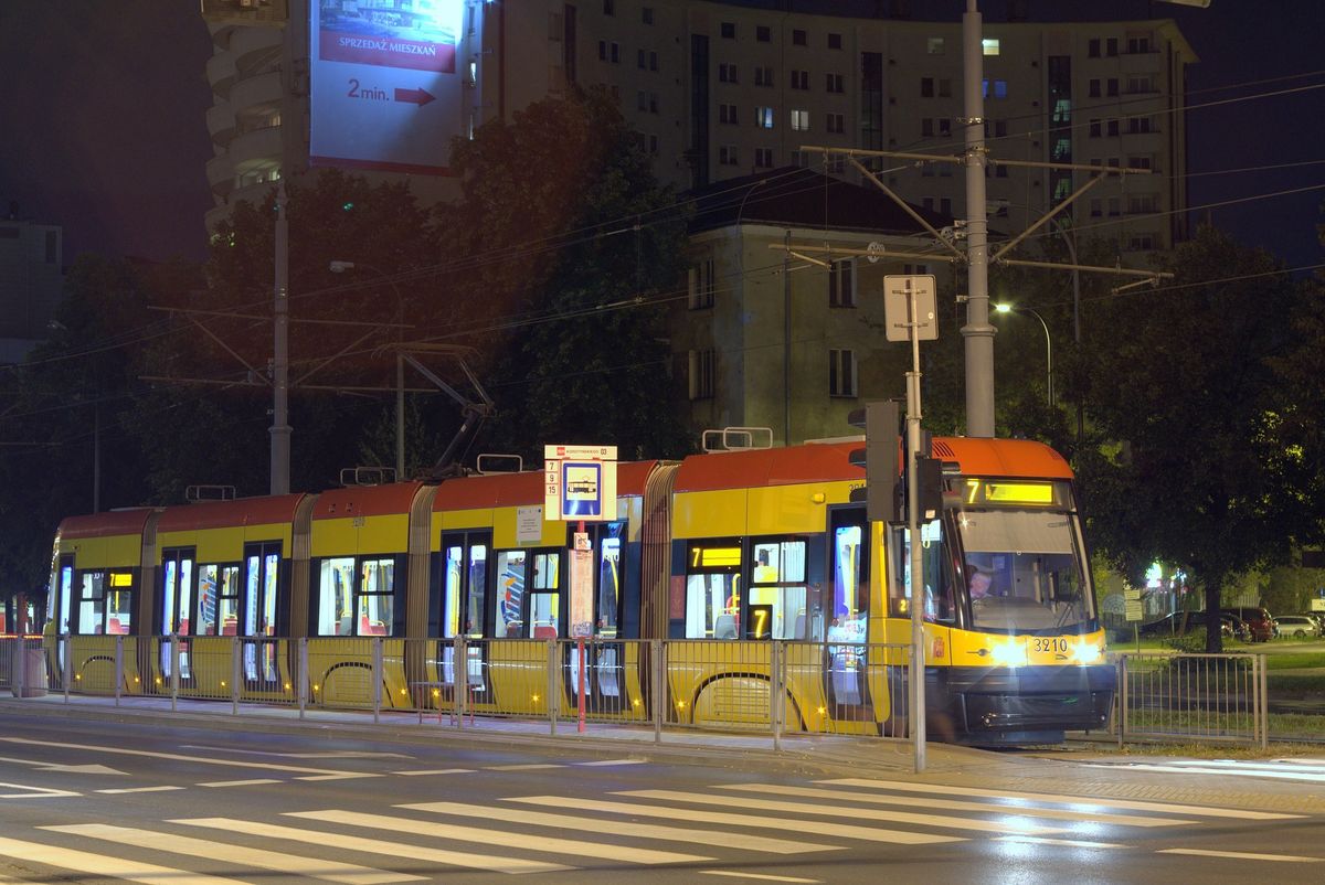 Warszawa. Wypadek na Ochocie. Tramwaj potrącił pieszego (zdjęcie ilustracyjne)