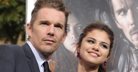 Ethan Hawke współczuje Selenie Gomez