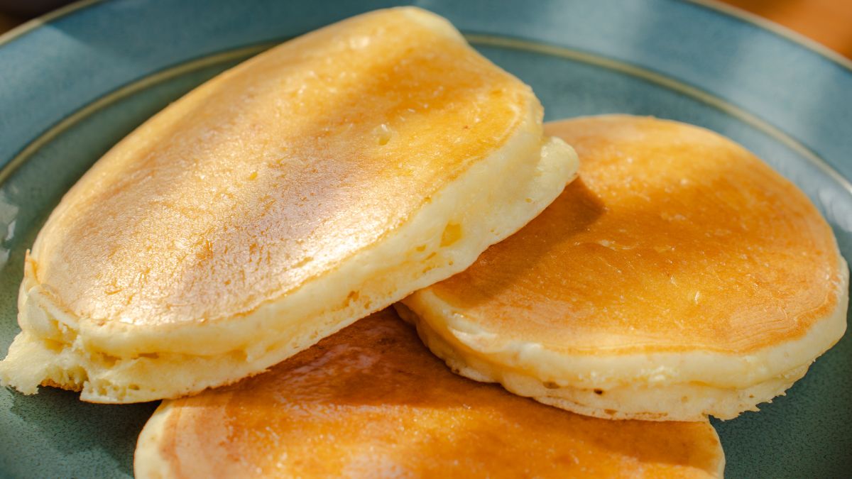 Placuszki z budyniem są doskonałe na śniadanie lub deser