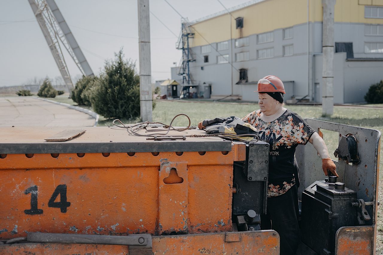 Women have always worked in the mine, only on the surface and for much less money.