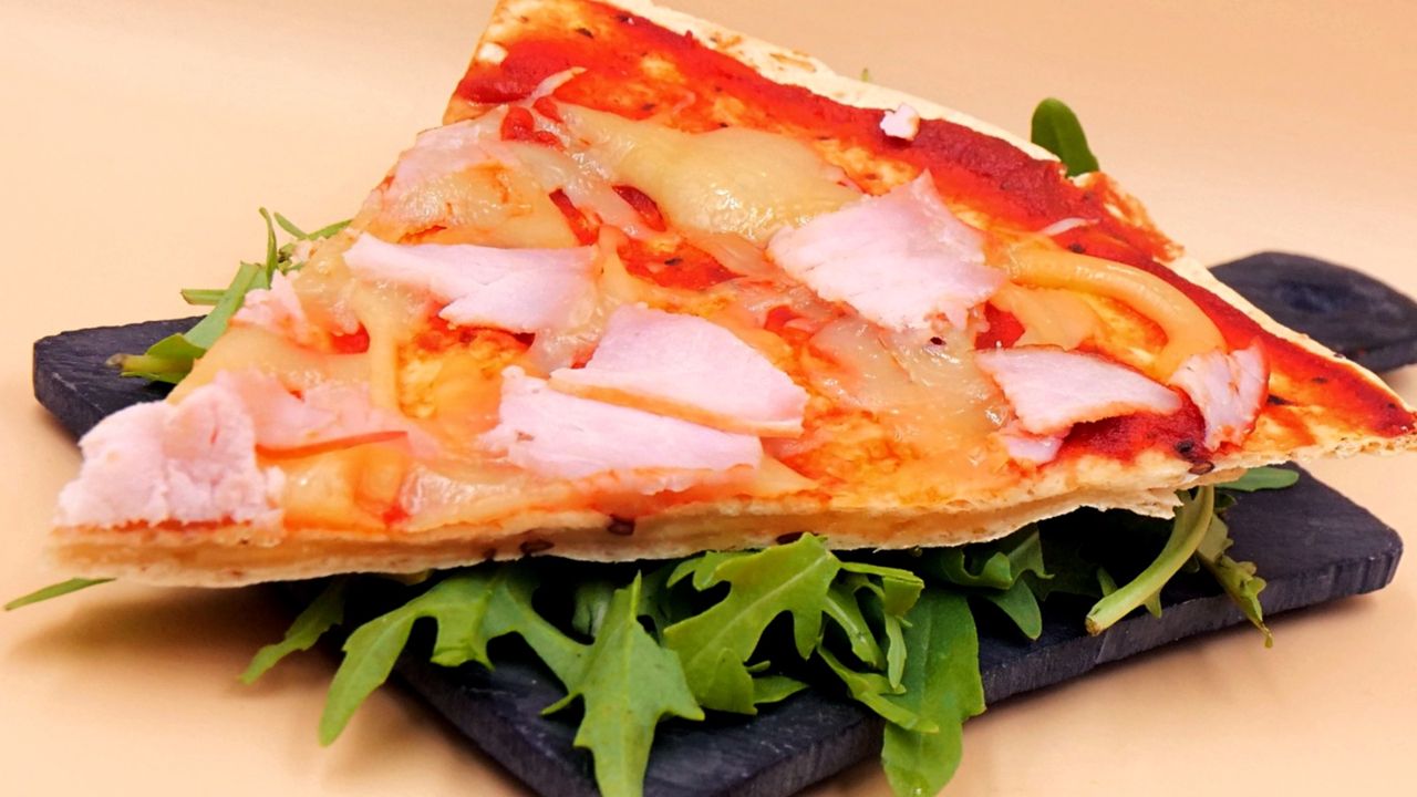 Domowa pizza nie musi być nudna. Te wersje są lepsze niż z dostawy