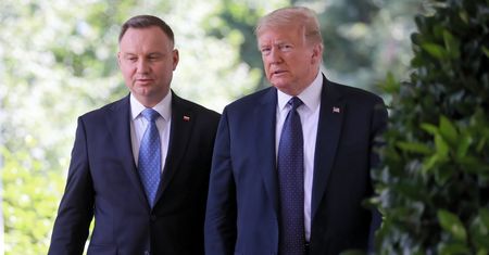 Polacy nie kryją obaw. Wybory w USA i co dalej?