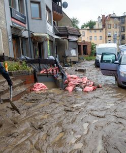 Pojechał pomagać powodzianom. Został okradziony na 30 tys. zł