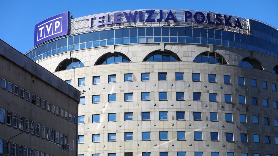 Fragment siedziby Telewizji Polskiej
Warszawa, 02.09.2022. Fragment siedziby Telewizji Polskiej przy ulicy Woronicza 17, 2 bm. (rg/ibor) PAP/Rafa� Guz
Rafa� Guz
budynek, gmach, kultura, logo, Mokot�w, rozrywka, siedziba, Telewizja Polska, tv, TVP