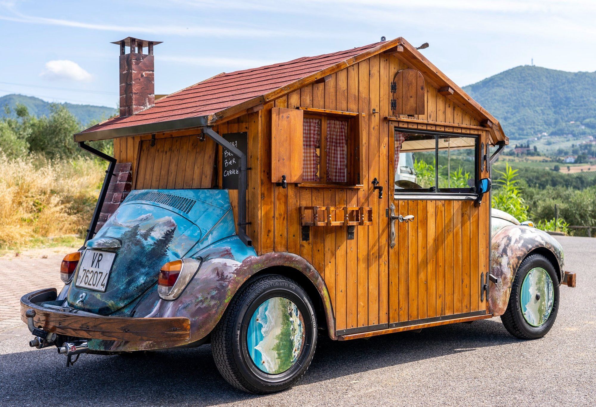 Volkswagen Beetle „Holzhaus”