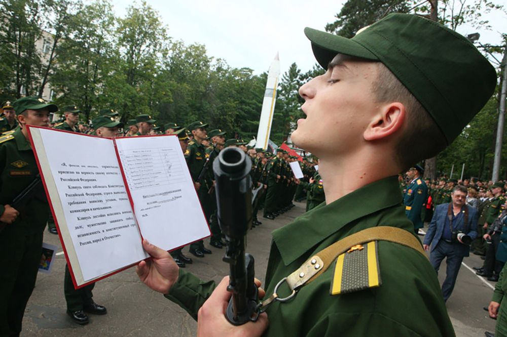 Pobór w Rosji to koszmar młodych mężczyzn. Ich historię opowiada Paweł Wołkow 19