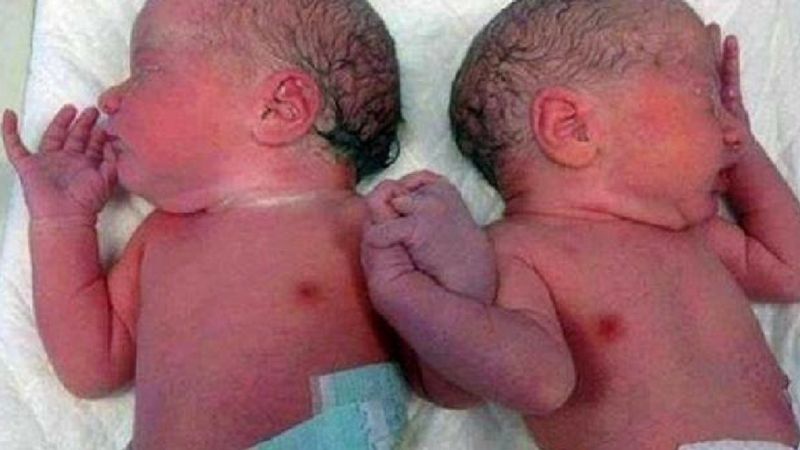 Wciąż trzymają się za ręce