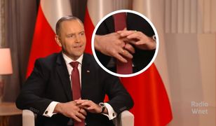 Niezwykła biżuteria prezydenta. "Zapisał się pan do tajnego związku?"