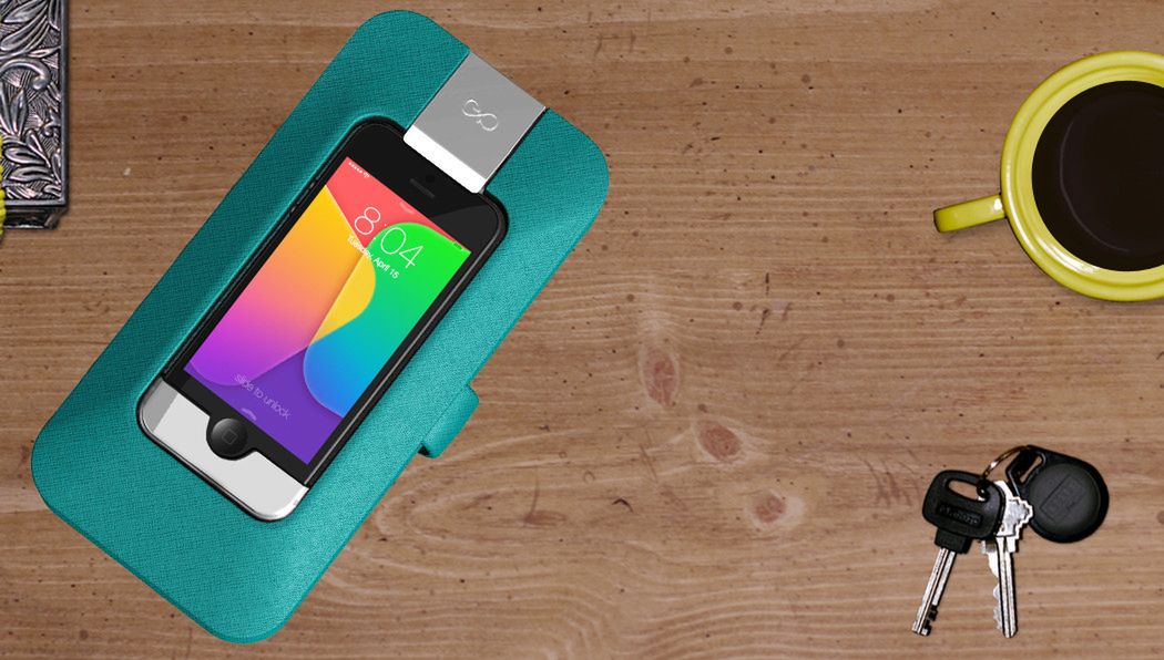 Everpurse Mini. Torebka, która naładuje iPhone'a 2