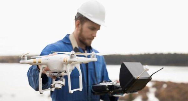 Orange i Ericsson przetestują 5G do łączności z dronami. Partnerem Instytut Łączności