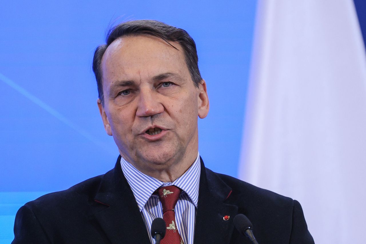 "Obłąkani". Sikorski nie mógł uwierzyć, co zobaczył w TV Republika